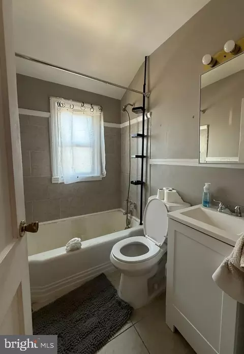 Bath - 7920 Kavanagh Rd, Dundalk, MD 21222 photo 1 of 2