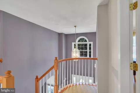 Entry Way - 11733 Hamilton Pl # A, White Marsh, MD 21162 photo 7 of 10