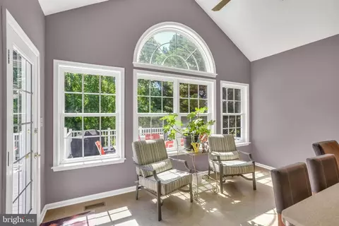 Entry Way - 11733 Hamilton Pl # A, White Marsh, MD 21162 photo 5 of 10