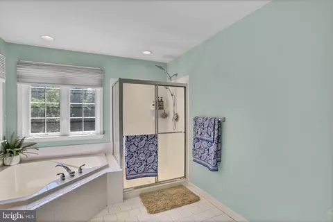 Bath - 11733 Hamilton Pl # A, White Marsh, MD 21162 photo 2 of 3