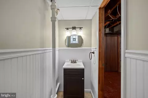 Bath - 322 Stanmore Rd, Baltimore, MD 21212 photo 3 of 3