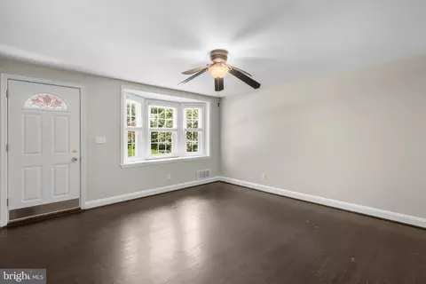 Living - 322 Stanmore Rd, Baltimore, MD 21212 photo 2 of 3