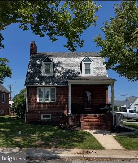 8004 Manor Rd, Parkville, MD 21234