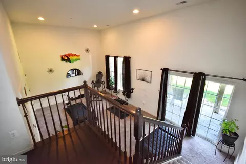 Entry Way - 936 Ramble Run Rd, Baltimore, MD 21220 photo 2 of 7