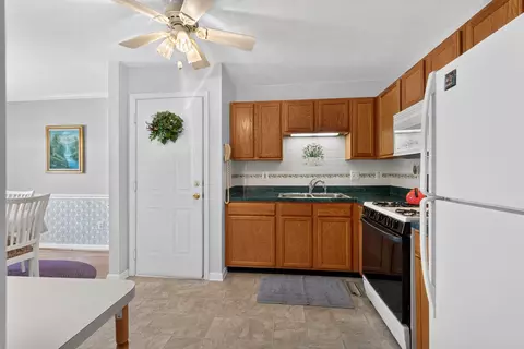 Kitchen - 9311 Sea Point Rd, Sparrows Point, MD 21219 photo 2 of 2