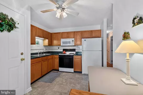 Kitchen - 9311 Sea Point Rd, Sparrows Point, MD 21219 photo 1 of 2