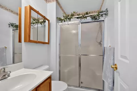 Bath - 9311 Sea Point Rd, Sparrows Point, MD 21219 photo 1 of 2