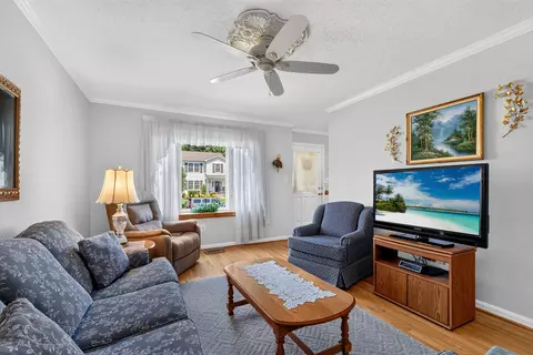Living - 9311 Sea Point Rd, Sparrows Point, MD 21219 photo 2 of 2