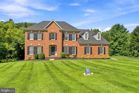 12 Windflower Ct, Reisterstown, MD 21136