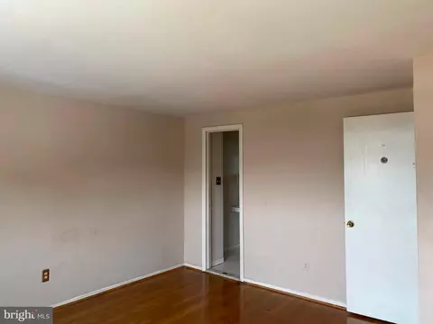 Bedroom - 907 Stormont Cir, Halethorpe, MD 21227 photo 1 of 2