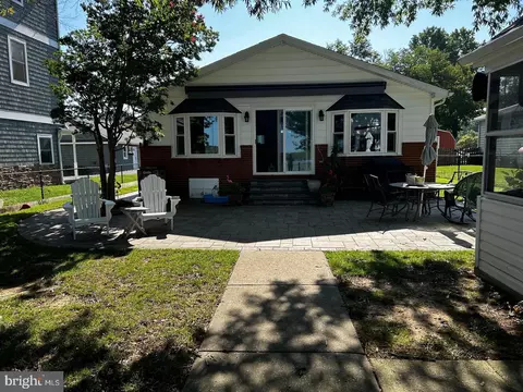 Exterior - 13202 Cherwin, Middle River, MD 21220 photo 3 of 8