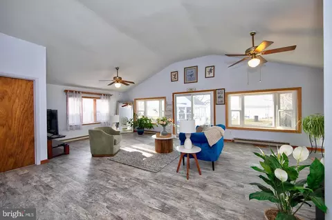 Living - 13202 Cherwin, Middle River, MD 21220 photo 1 of 5