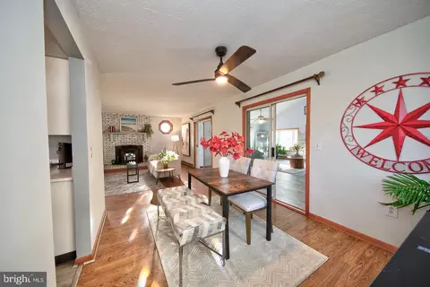 Dining - 13202 Cherwin, Middle River, MD 21220 photo 2 of 2