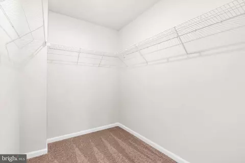 Entry Way - 8112 Bartholomew Ct, Baltimore, MD 21206 photo 2 of 8