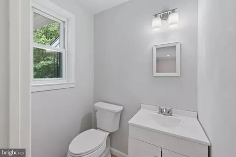 Bath - 1305 Brixton Rd, Baltimore, MD 21239 photo 1 of 2