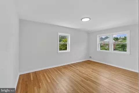 Bedroom - 1305 Brixton Rd, Baltimore, MD 21239 photo 2 of 4