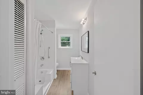 Entry Way - 1305 Brixton Rd, Baltimore, MD 21239 photo 2 of 2