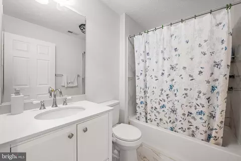 Bath - 4268 Maple Path Cir #2, Nottingham, MD 21236 photo 2 of 4