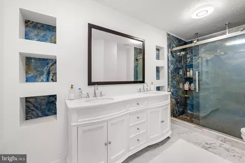 Bath - 4268 Maple Path Cir #2, Nottingham, MD 21236 photo 3 of 4