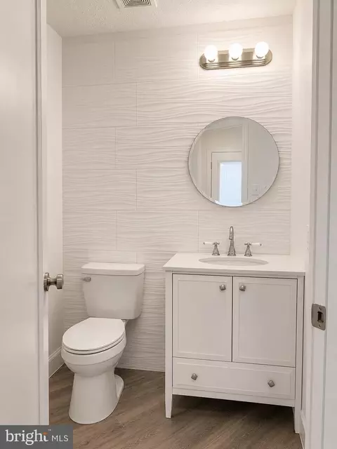 Bath - 4268 Maple Path Cir #2, Nottingham, MD 21236 photo 1 of 4