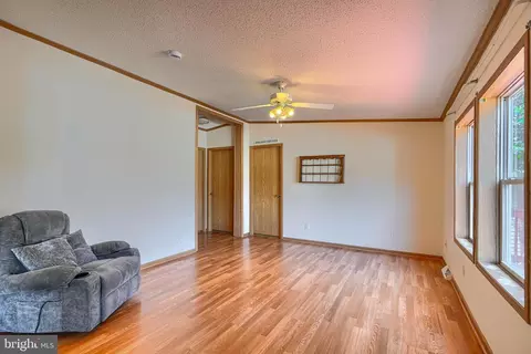 Living - 404 Tidewater, Middle River, MD 21220 photo 7 of 8