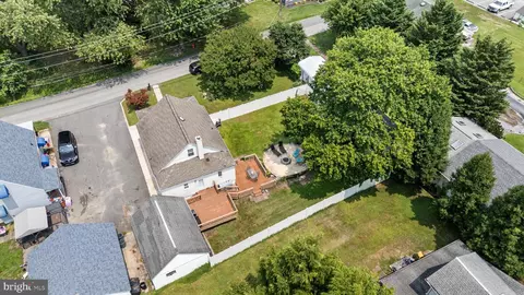 View/Area - 8011 Shore Rd, Sparrows Point, MD 21219 photo 1 of 4