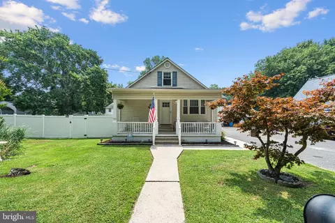 Exterior - 8011 Shore Rd, Sparrows Point, MD 21219 photo 6 of 7