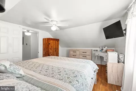 Bedroom - 8011 Shore Rd, Sparrows Point, MD 21219 photo 13 of 13