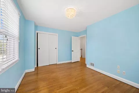Bedroom - 201 Brandon Rd, Baltimore, MD 21212 photo 4 of 5