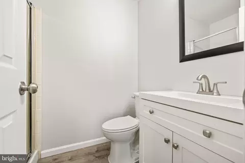 Bath - 884 Lowe Rd, Middle River, MD 21220 photo 1 of 4