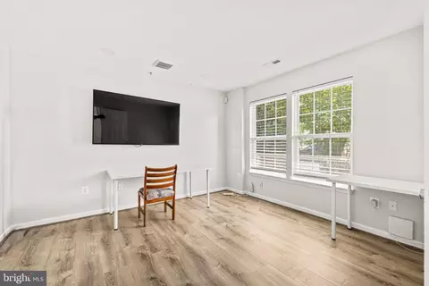 Living - 884 Lowe Rd, Middle River, MD 21220 photo 1 of 2
