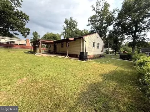 Exterior - 1418 Spring Ave, Rosedale, MD 21237 photo 5 of 9