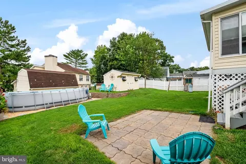 Exterior - 8 Eva Ct, Middle River, MD 21220 photo 8 of 8