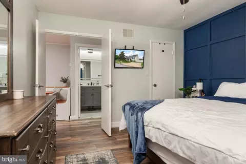 Bedroom - 8 Eva Ct, Middle River, MD 21220 photo 2 of 4
