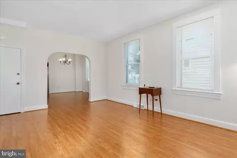 Living - 5514 Link Ave, Halethorpe, MD 21227 photo 1 of 2