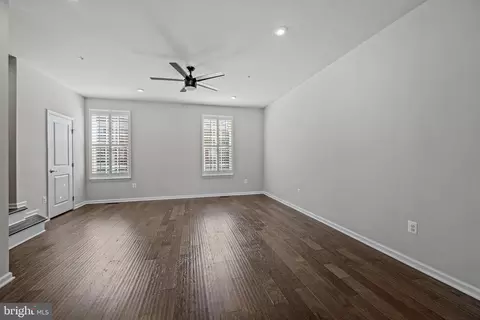 Living - 1816 Wind Gate Rd, Baltimore, MD 21227 photo 1 of 4