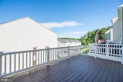 Exterior - 1816 Wind Gate Rd, Baltimore, MD 21227 photo 4 of 5