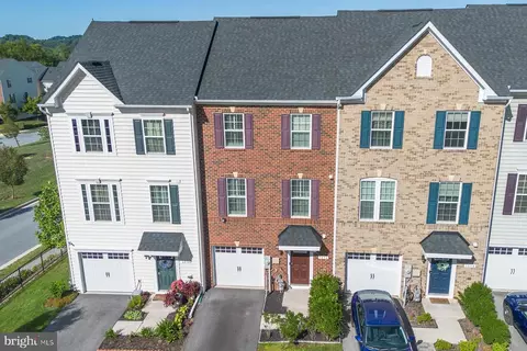 View/Area - 1816 Wind Gate Rd, Baltimore, MD 21227 photo 1 of 18