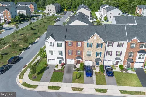 View/Area - 1816 Wind Gate Rd, Baltimore, MD 21227 photo 3 of 18