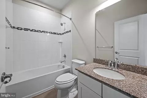 Bath - 1816 Wind Gate Rd, Baltimore, MD 21227 photo 1 of 1