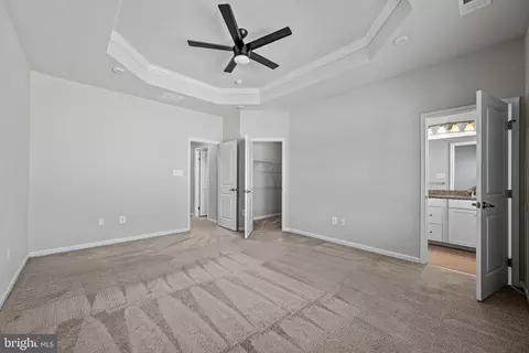 Entry Way - 1816 Wind Gate Rd, Baltimore, MD 21227 photo 10 of 11
