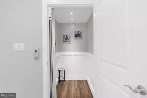 Entry Way - 7429 Bay Front Rd, Sparrows Point, MD 21219 photo 7 of 13