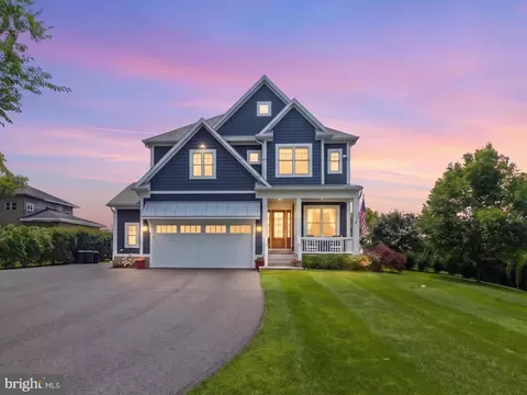Exterior - 7429 Bay Front Rd, Sparrows Point, MD 21219 photo 2 of 16