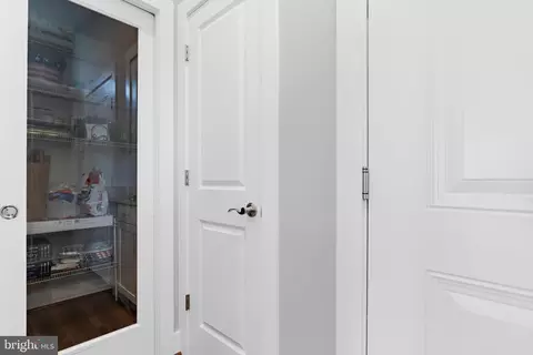 Entry Way - 7429 Bay Front Rd, Sparrows Point, MD 21219 photo 4 of 13