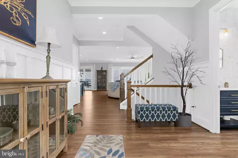 Entry Way - 7429 Bay Front Rd, Sparrows Point, MD 21219 photo 2 of 13