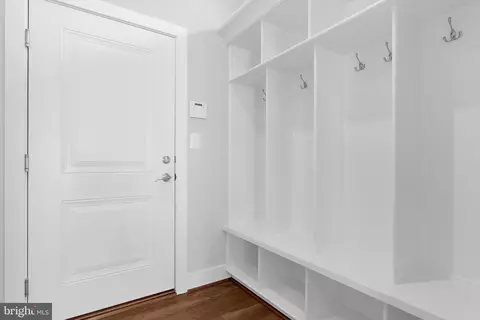 Entry Way - 7429 Bay Front Rd, Sparrows Point, MD 21219 photo 3 of 13