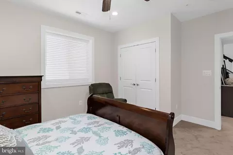 Bedroom - 7429 Bay Front Rd, Sparrows Point, MD 21219 photo 9 of 9
