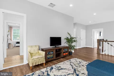 Entry Way - 7429 Bay Front Rd, Sparrows Point, MD 21219 photo 9 of 13