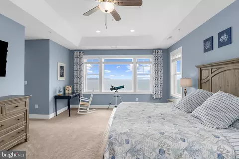 Bedroom - 7429 Bay Front Rd, Sparrows Point, MD 21219 photo 2 of 9