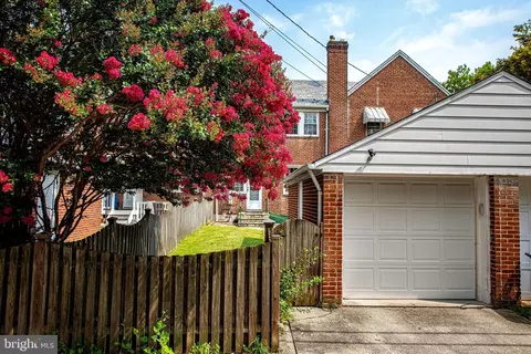 Exterior - 229 Dumbarton Rd, Baltimore, MD 21212 photo 4 of 5